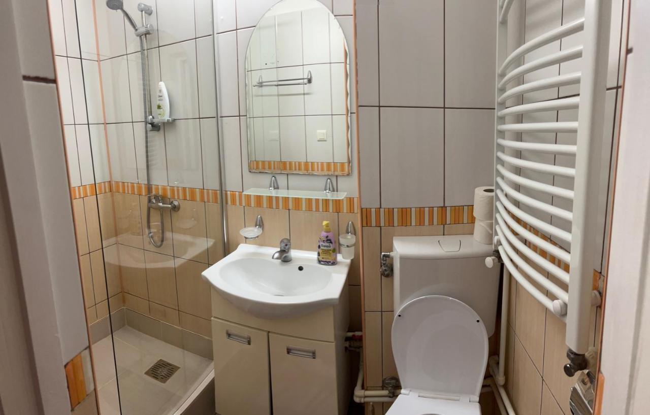 Linna Apartament Galaţi Extérieur photo